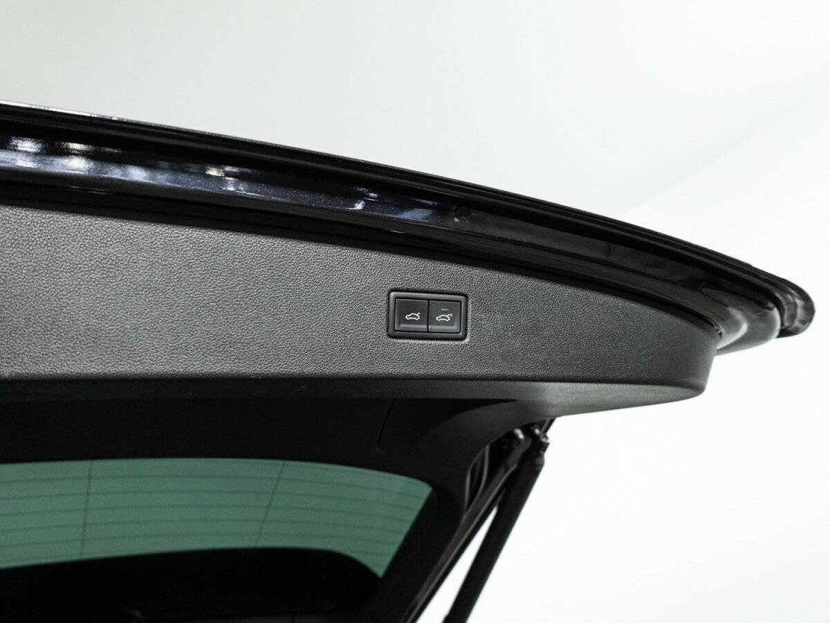 Купить Volkswagen Tiguan II Рестайлинг, 2020, 110 372 км, фото №23