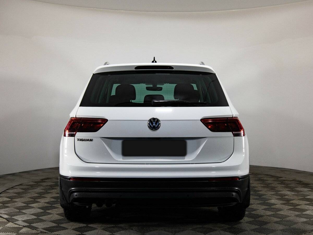 Купить Volkswagen Tiguan II, 2018, 45 750 км, фото №6