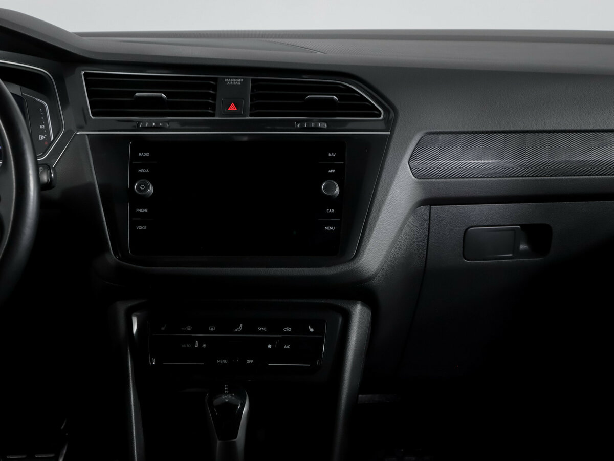Купить Volkswagen Tiguan II Рестайлинг, 2021, 105 176 км, фото №13