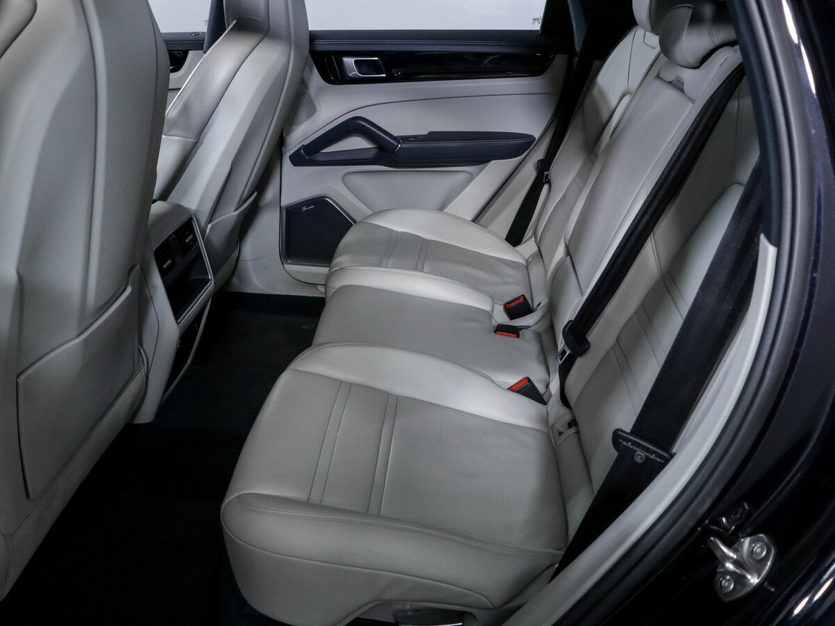 Купить Porsche Cayenne E-Hybrid III, 2019, 68 293 км, фото №10