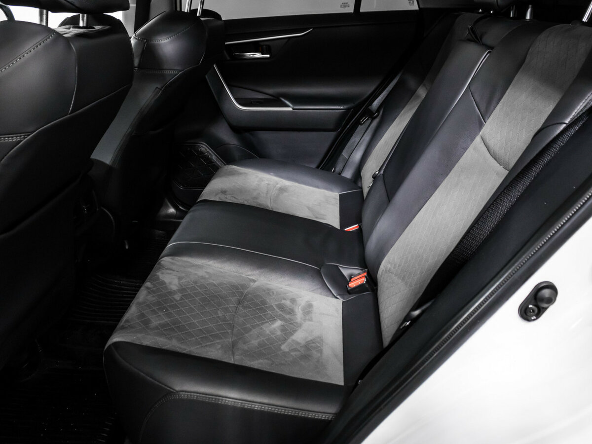 Купить Toyota RAV4 V (XA50), 2024, 17 814 км, фото №10