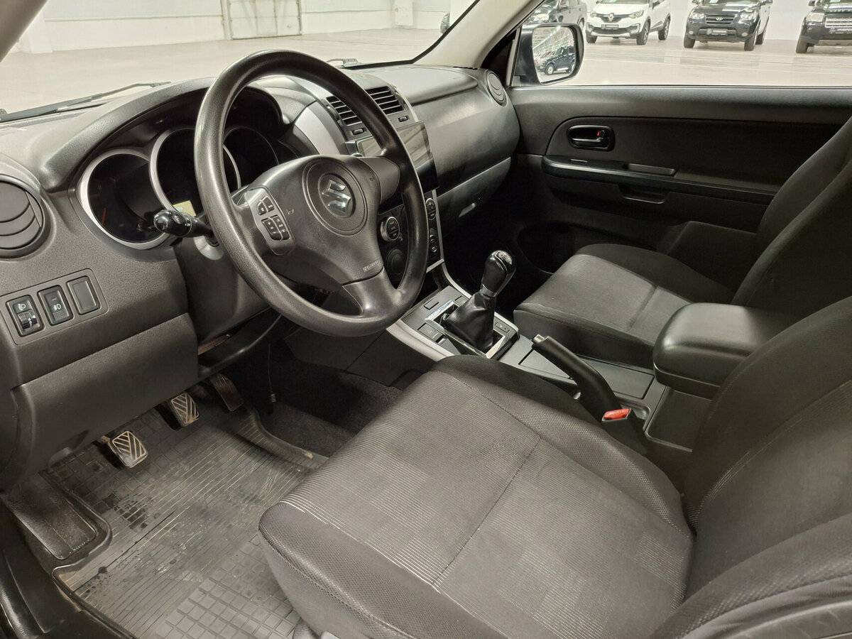 Купить Suzuki Grand Vitara II Рестайлинг, 2011, 174 104 км, фото №16