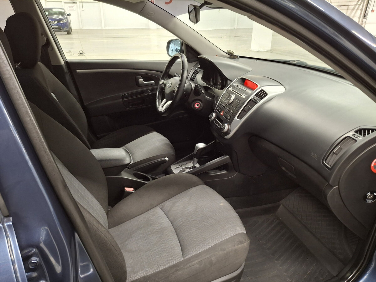 Купить Kia Ceed I Рестайлинг, 2011, 191 541 км, фото №9