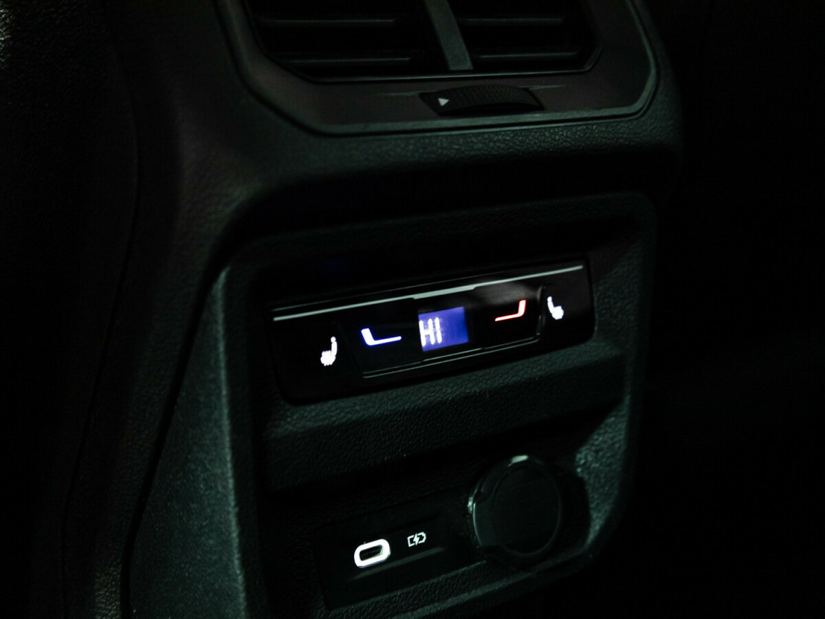 Купить Volkswagen Tiguan II Рестайлинг, 2021, 59 695 км, фото №20