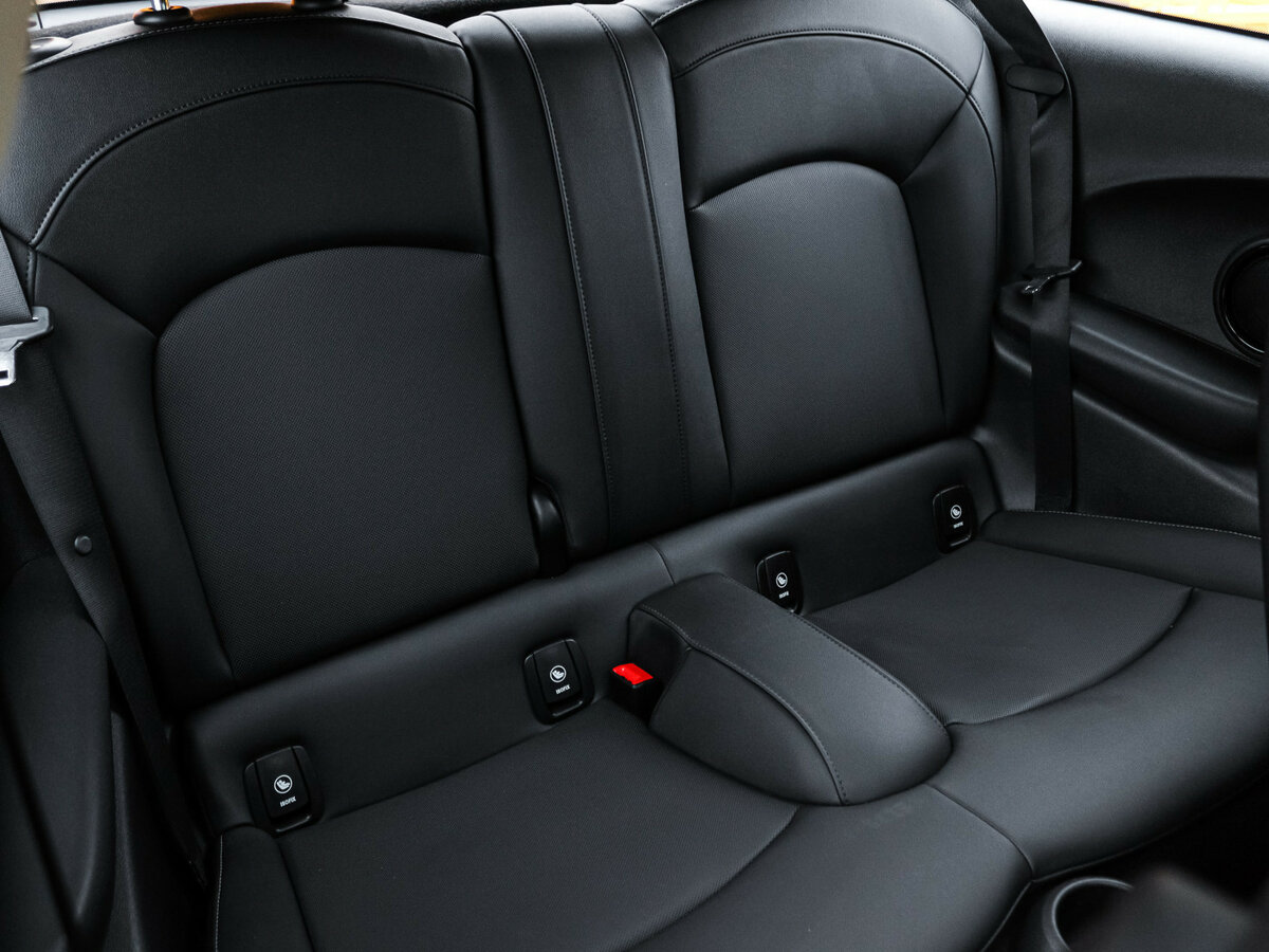 Купить Mini Hatch Cooper S III (F55/F56) Рестайлинг 2, 2024, 12 342 км, фото №6