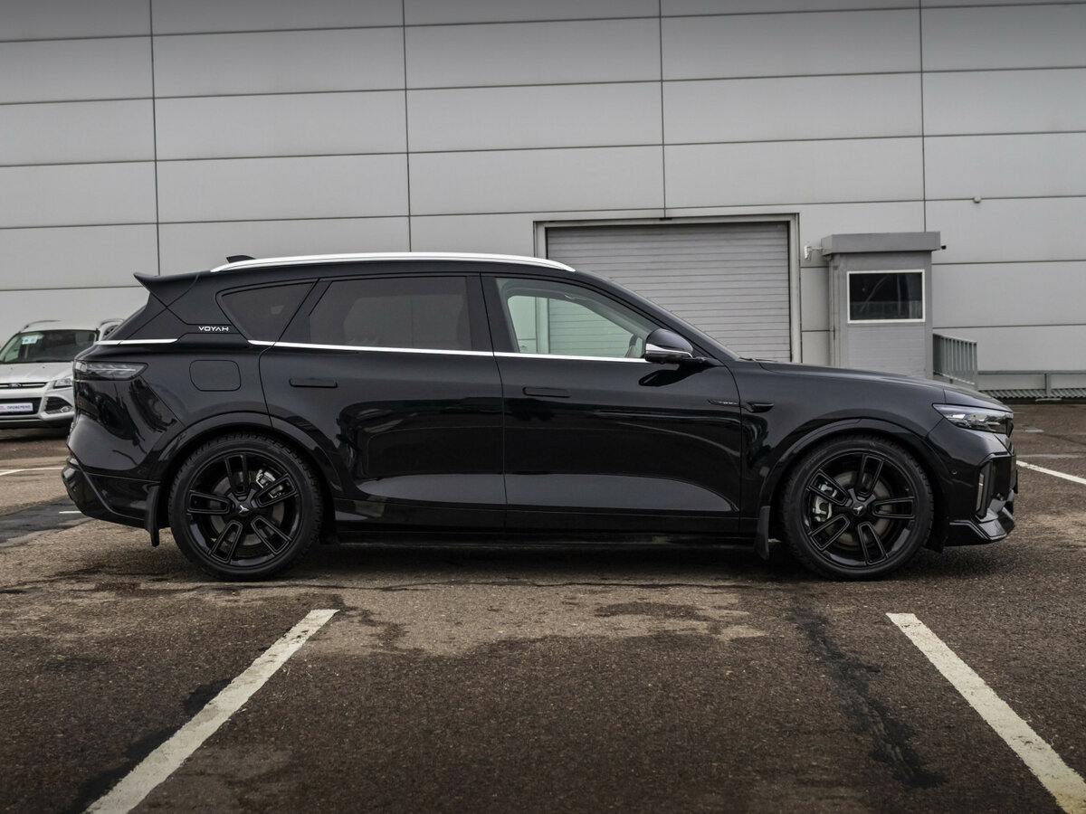 Купить Voyah Free I Рестайлинг, 2023, 35 272 км, фото №4
