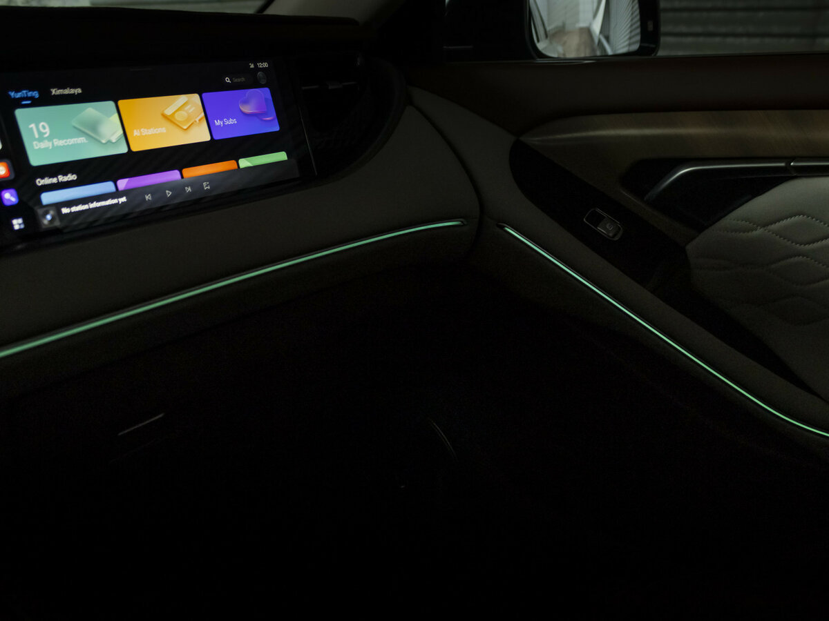 Купить Voyah Free I Рестайлинг, 2023, 35 272 км, фото №16