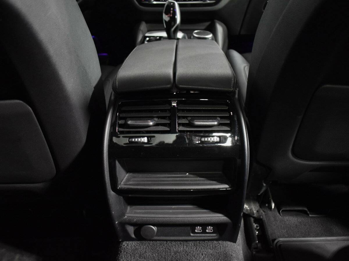 Купить BMW 5 серии 530e VII (G30/G31/G38) Рестайлинг, 2020, 84 000 км, фото №15