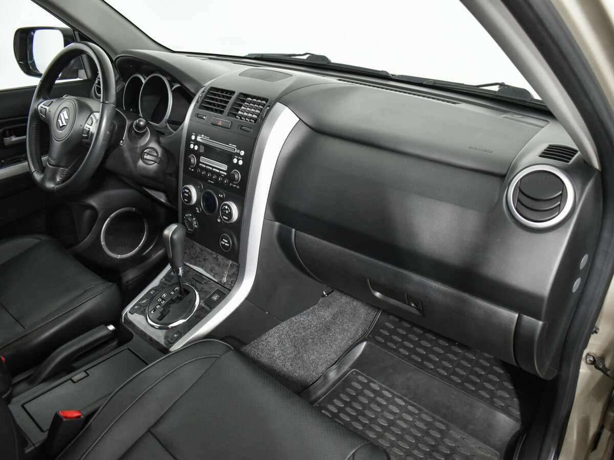 Купить Suzuki Grand Vitara II Рестайлинг, 2010, 94 961 км, фото №14