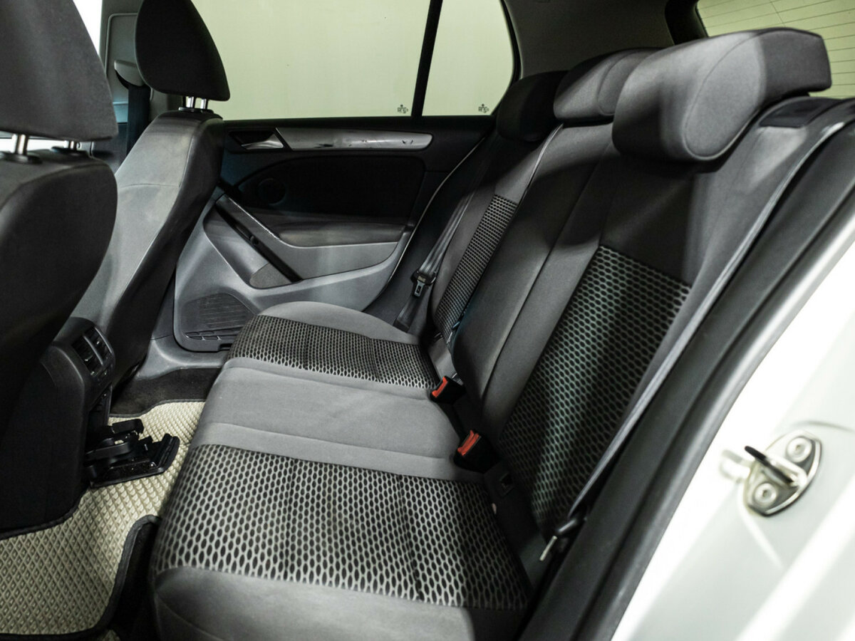 Купить Volkswagen Golf VI, 2010, 252 568 км, фото №10