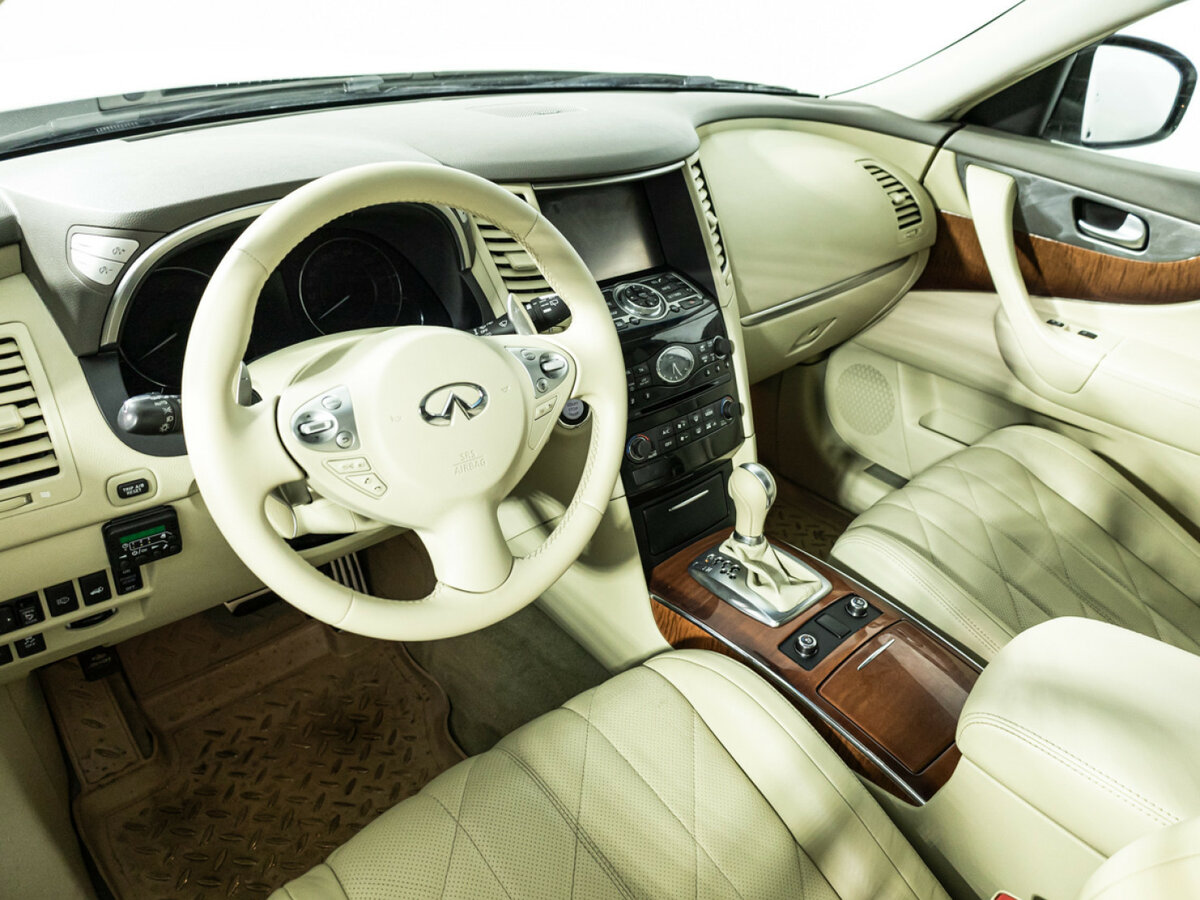 Купить Infiniti QX70, 2016, 105 060 км, фото №11