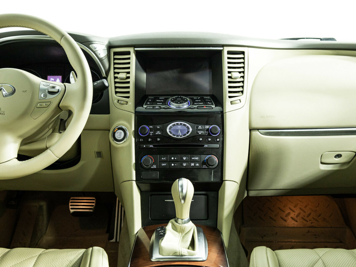 Купить Infiniti QX70, 2016, 105 060 км, фото №14