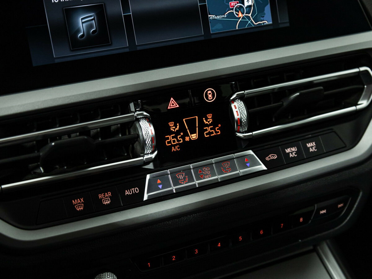 Купить BMW 3 серии 318d VII (G2x), 2019, 105 575 км, фото №15