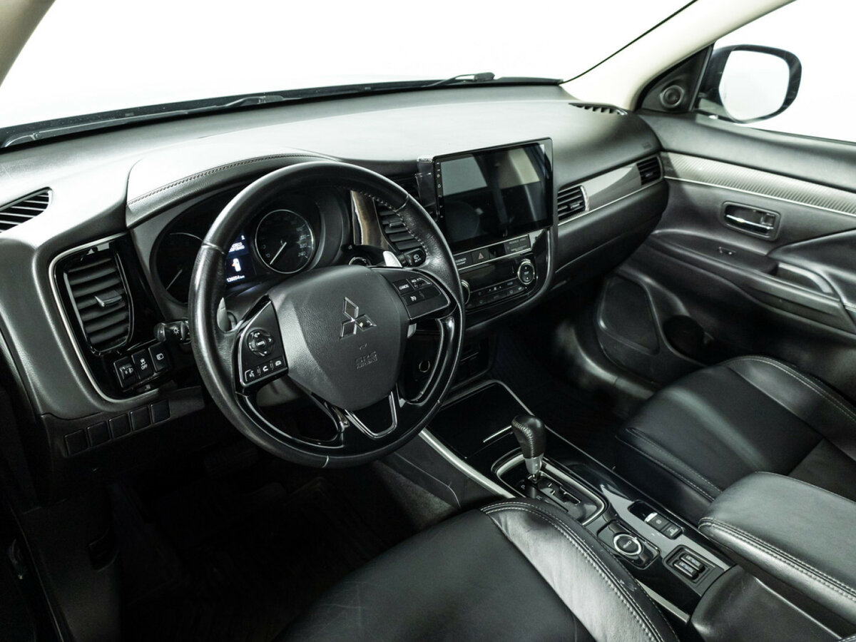 Купить Mitsubishi Outlander III Рестайлинг 3, 2019, 126 051 км, фото №11