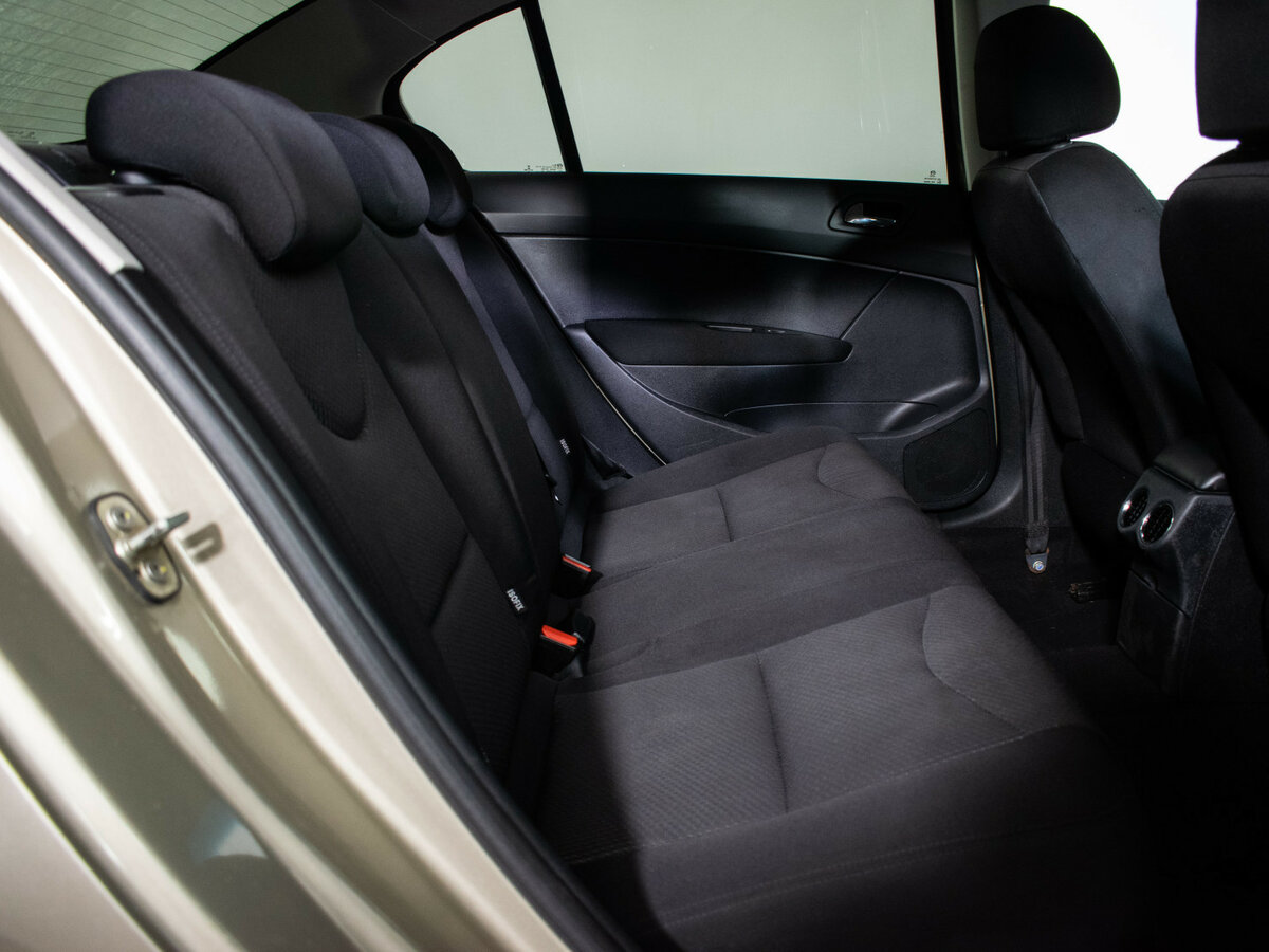 Купить Peugeot 408 I, 2013, 165 000 км, фото №9