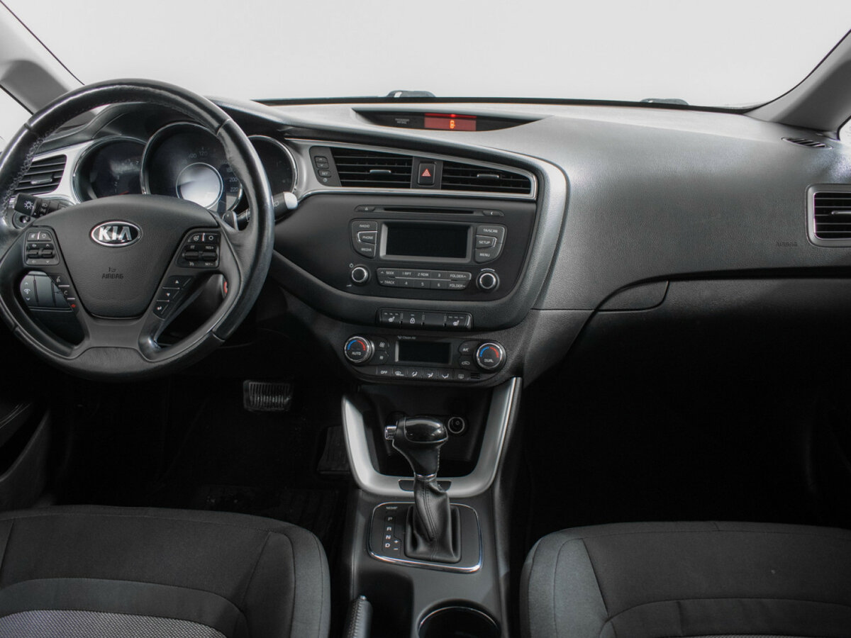 Купить Kia Ceed II Рестайлинг, 2016, 109 000 км, фото №11