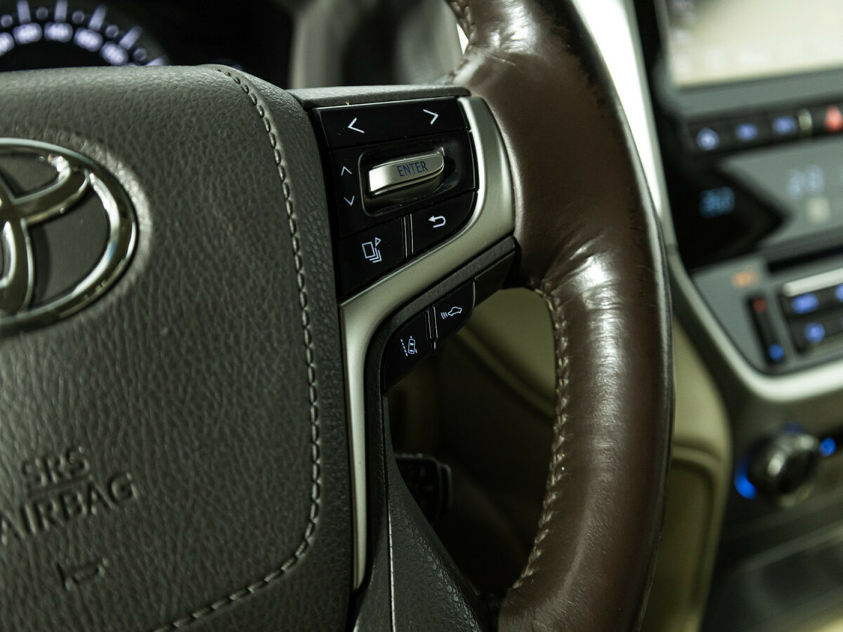 Купить Toyota Land Cruiser Arctic Trucks AT33 200 Series Рестайлинг 2, 2015, 300 813 км, фото №18