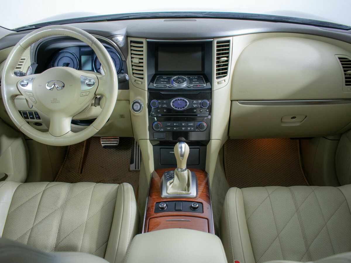 Купить Infiniti QX70, 2015, 152 829 км, фото №9
