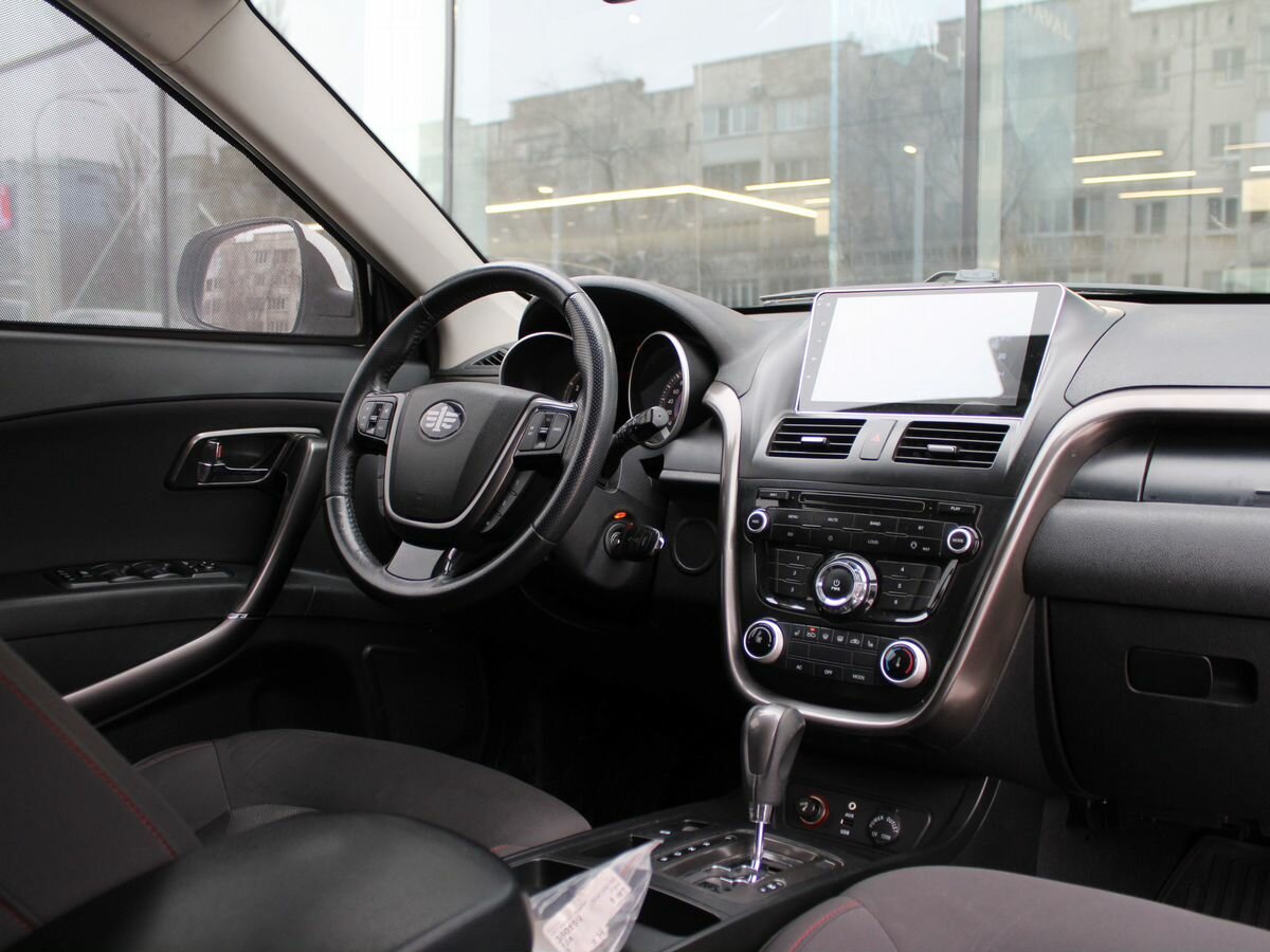 Купить FAW Besturn X80 I, 2017, 132 480 км, фото №9