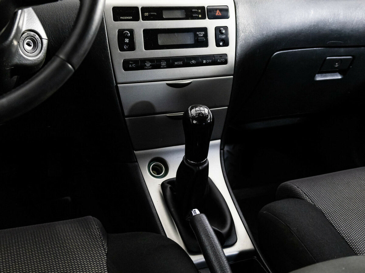 Купить Toyota Corolla IX (E120, E130) Рестайлинг, 2006, 396 192 км, фото №11