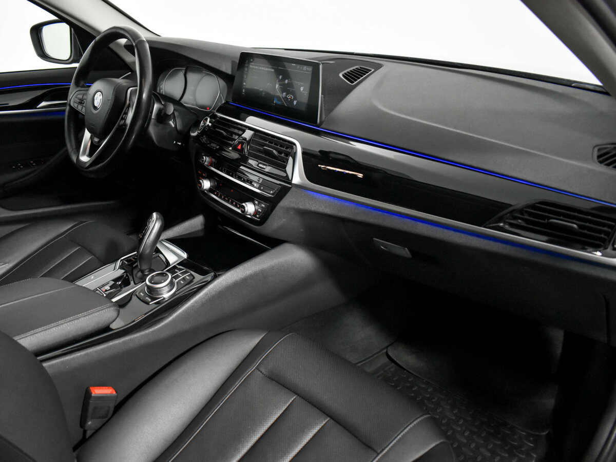 Купить BMW 5 серии 520d xDrive VII (G30/G31/G38) Рестайлинг, 2020, 143 000 км, фото №12