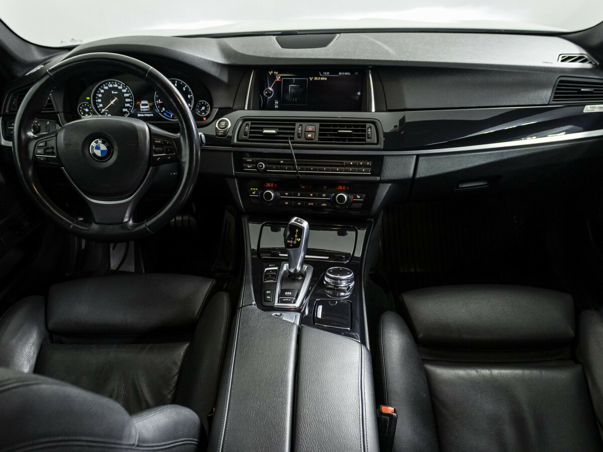 Купить BMW 5 серии 528i xDrive VI (F10/F11/F07) Рестайлинг, 2016, 150 066 км, фото №10