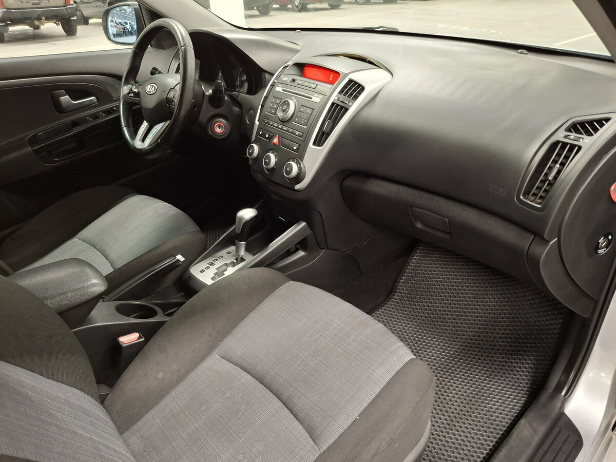 Купить Kia Ceed I Рестайлинг, 2011, 194 129 км, фото №11