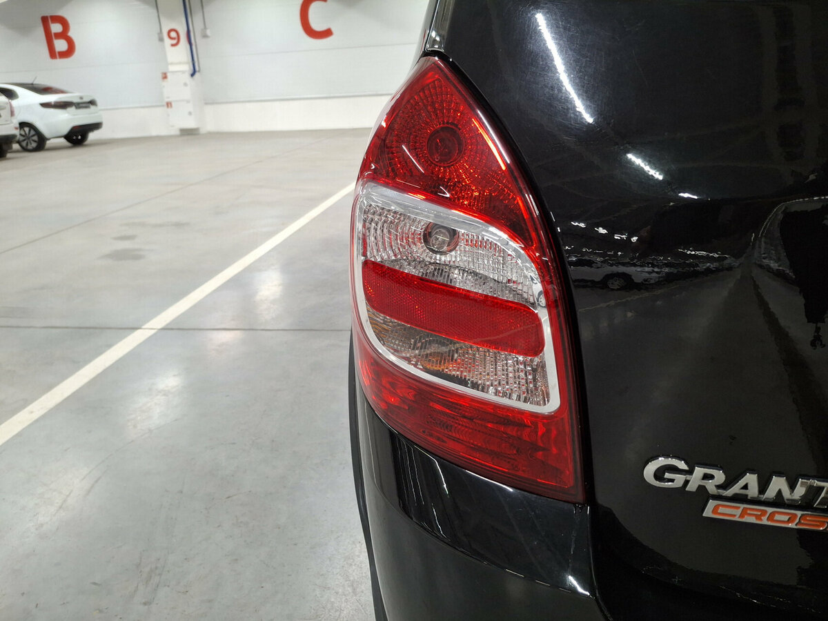 Купить Lada (ВАЗ) Granta Cross I Рестайлинг, 2022, 77 991 км, фото №9
