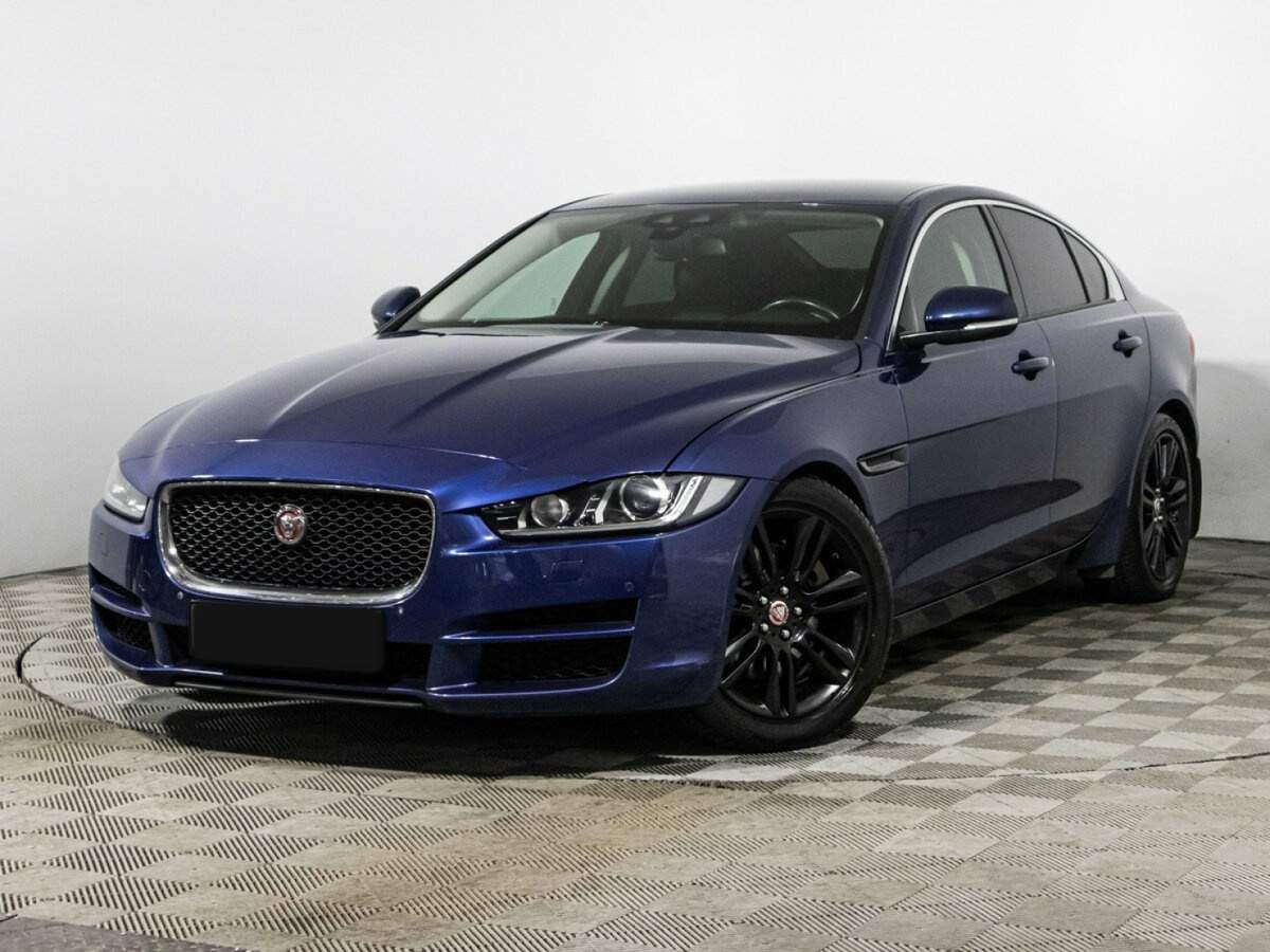 Jaguar XE